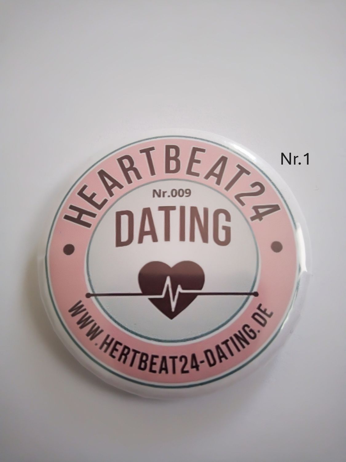 HeartBeat24 Button  --- Earn money, become a member and find your big love.