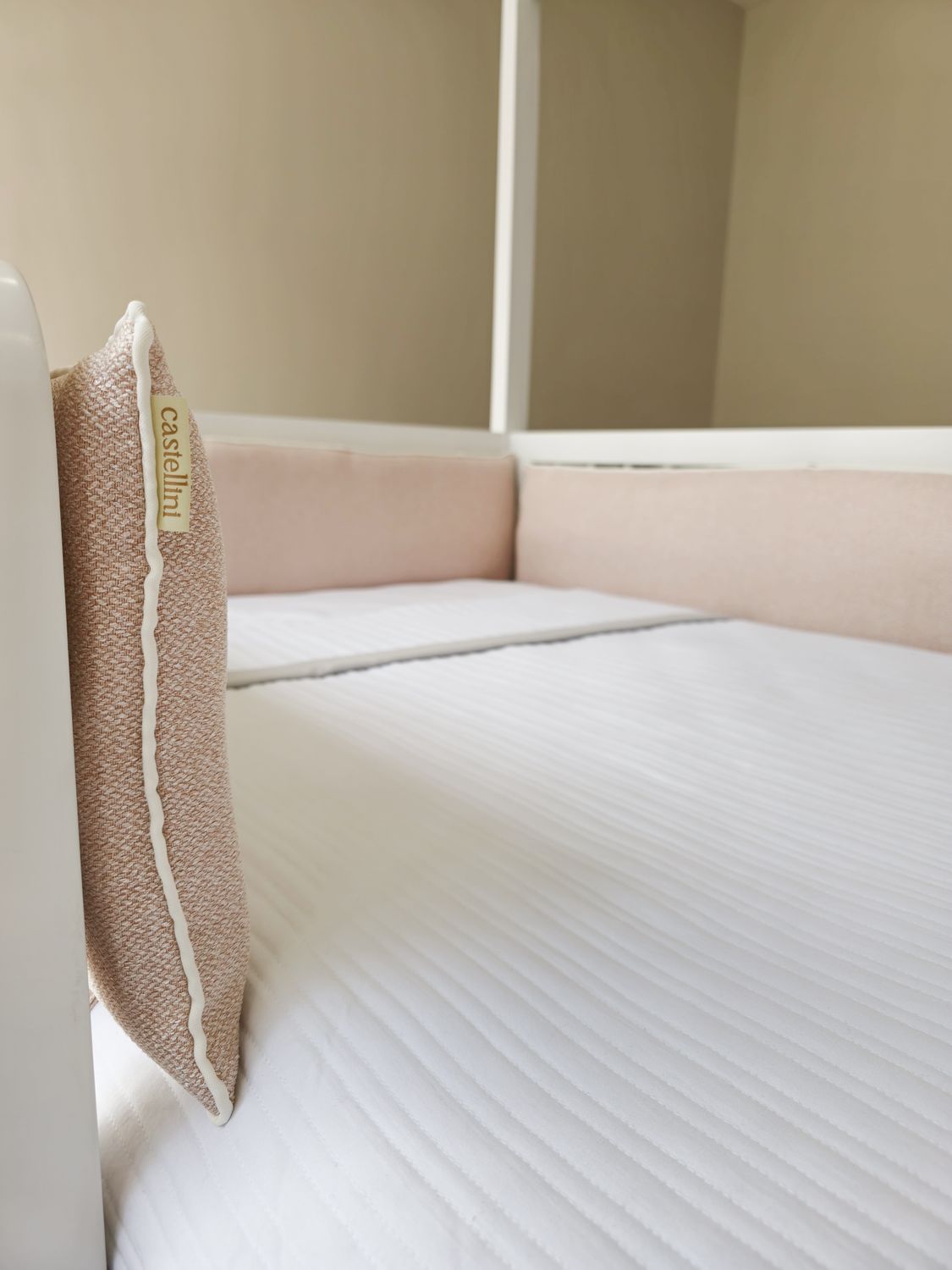 Bumper Nude doble relleno para cama imperial