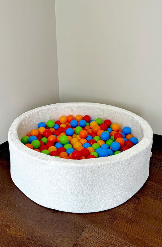 Piscina de pelotas mediana