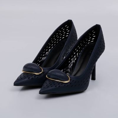 Helena - Cutout Pump