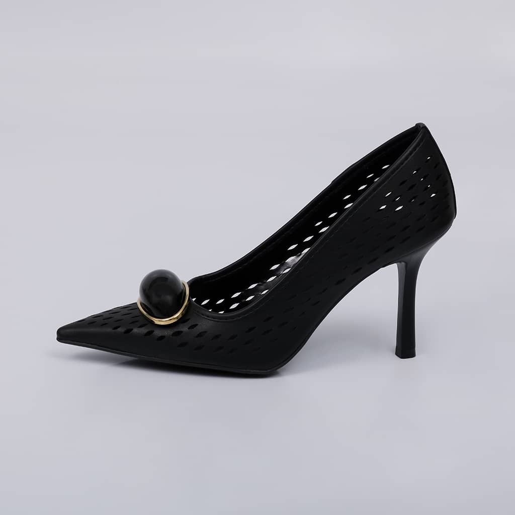Helena - Cutout Pump