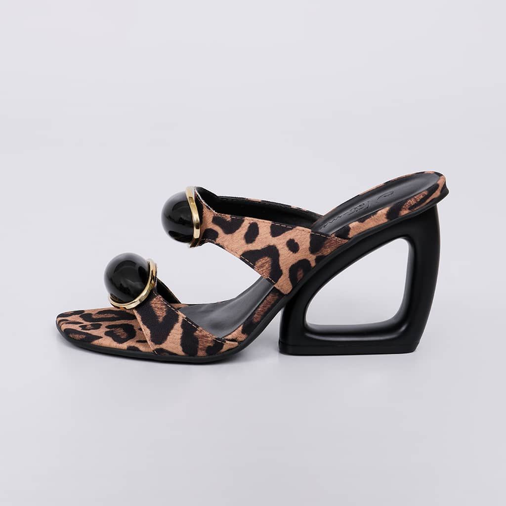 Saara - Sculptural Mule Sandal