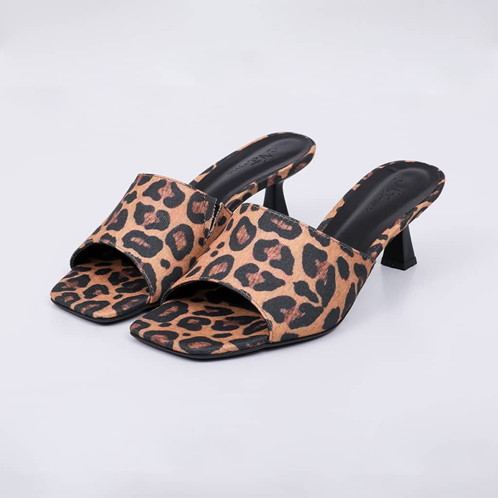 Safira - Kitten Mule Sandal
