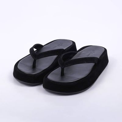 Buzios - Suede Flat Thong Sandal