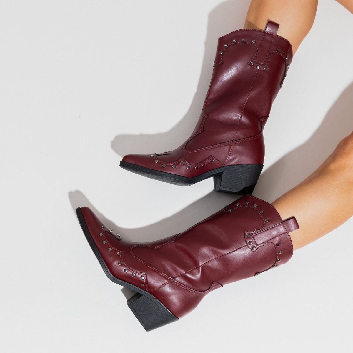 Lorena - Studs Western Block Bootie