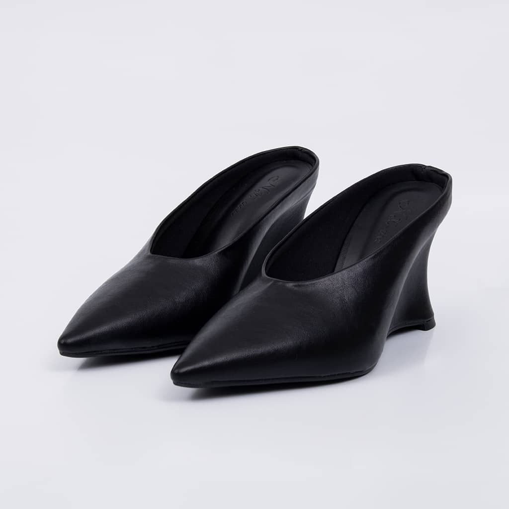 Niza - Wedge Mule Pump