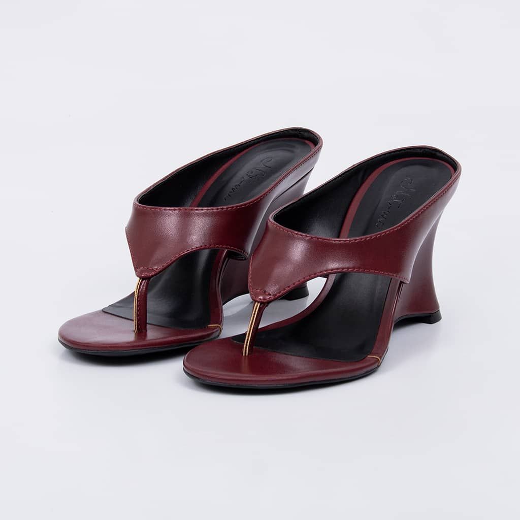 Bali - Mule Thong Wedge Sandal