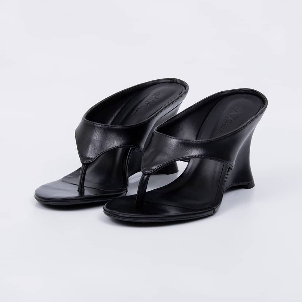 Bali - Mule Thong Wedge Sandal