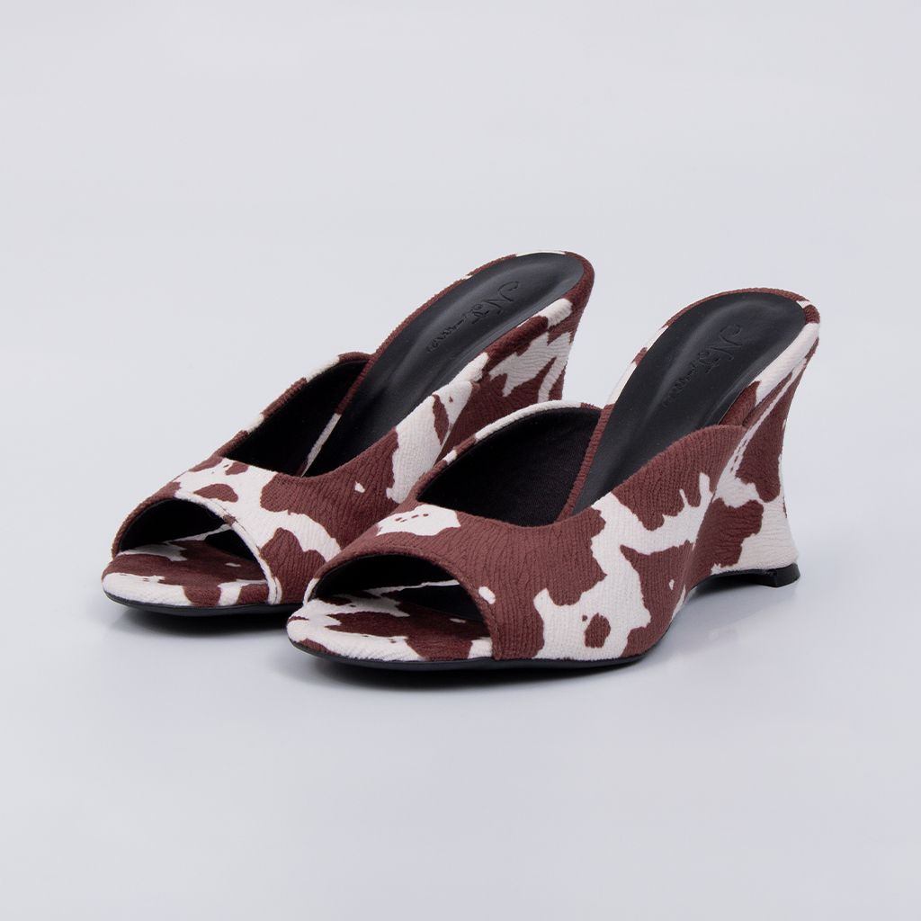 Oasis - Mule Wedge Sandal