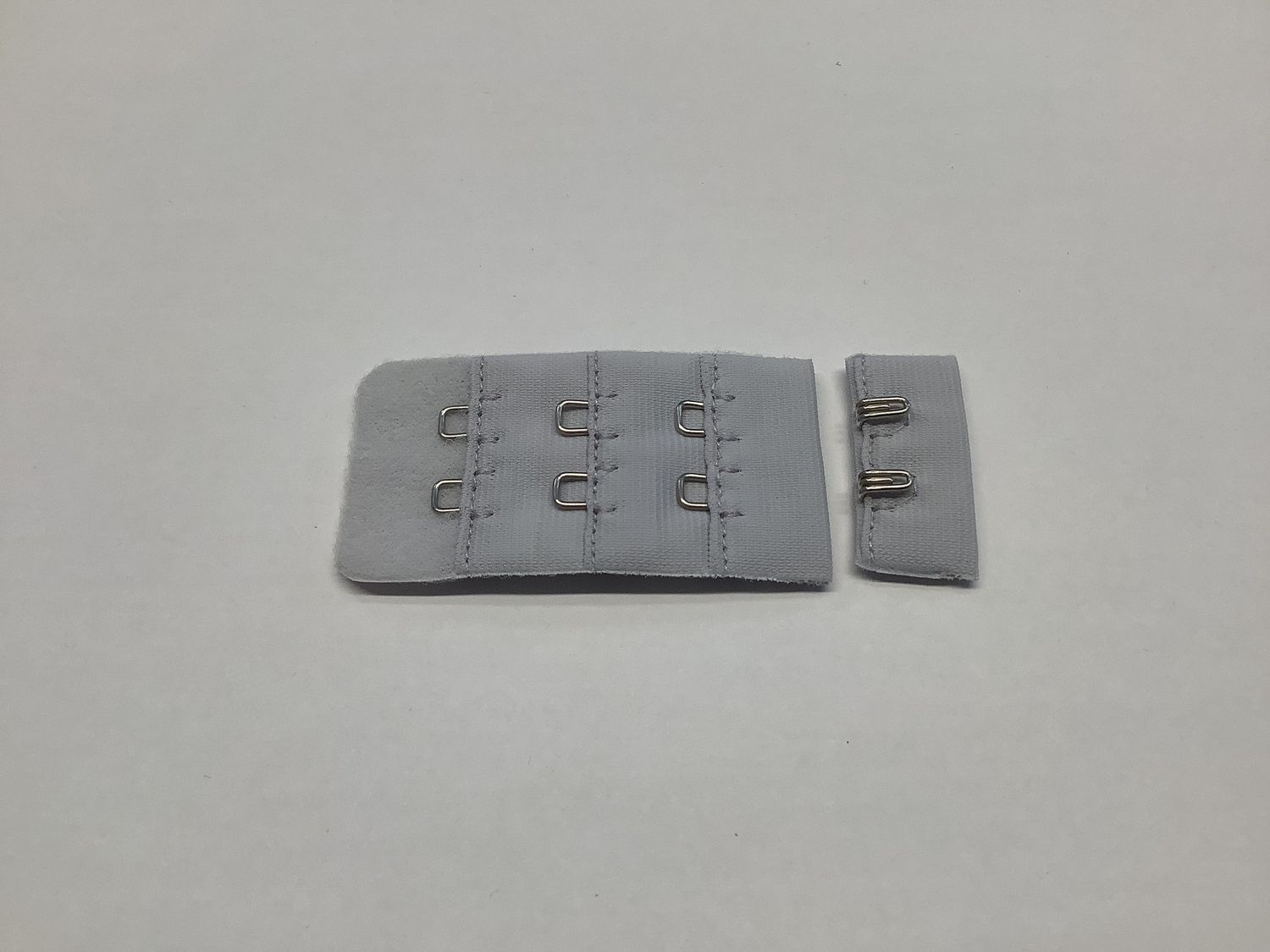 Behasluiting  2 x  3 licht grijs