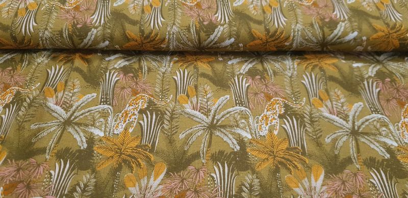 Walk around the jungle