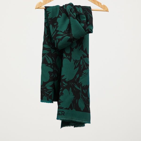 Floral shade crepe bottle green ecoveroviscose