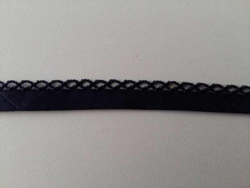 Biais katoen met gehaakte rand donkerblauw
