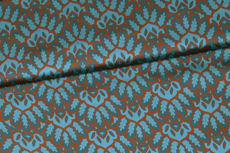 Satijn met bloemen blauw en camel