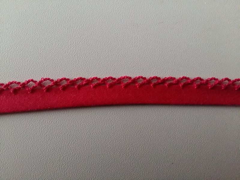 Biais katoen met gehaakte rand fuschia
