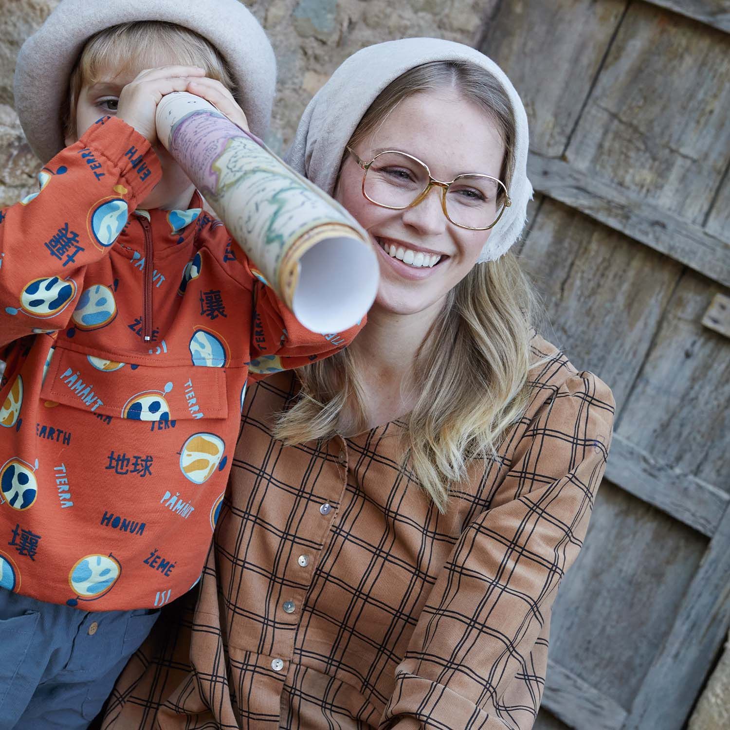 Micro corduroy hand squares