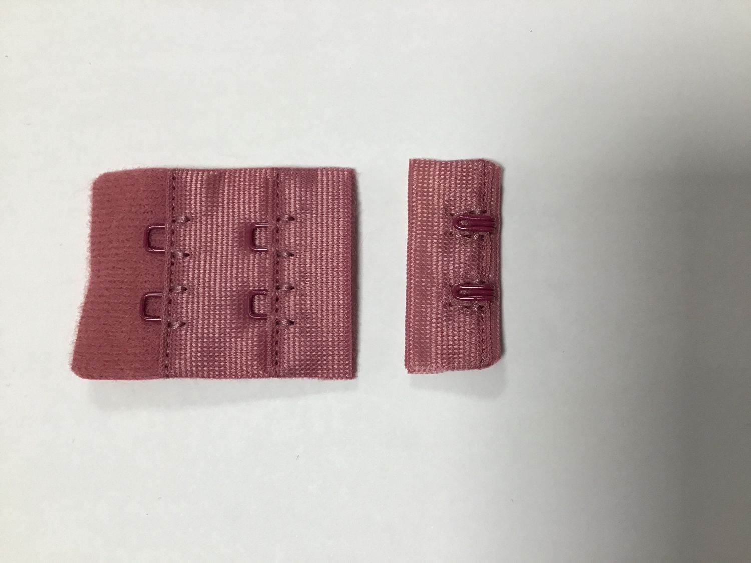 Behasluiting  2x 3  roze rood