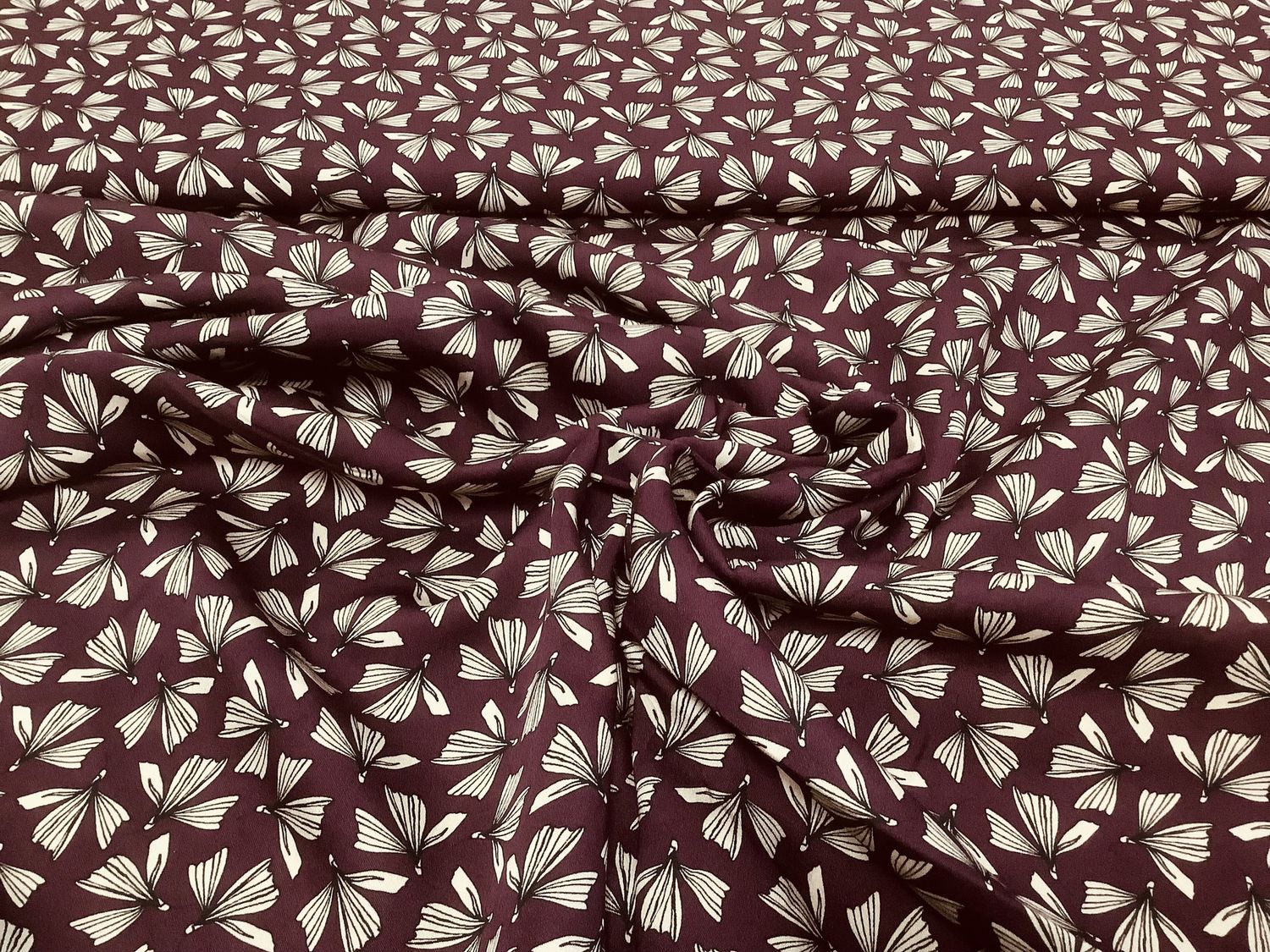 Paars met bloemblaadjes