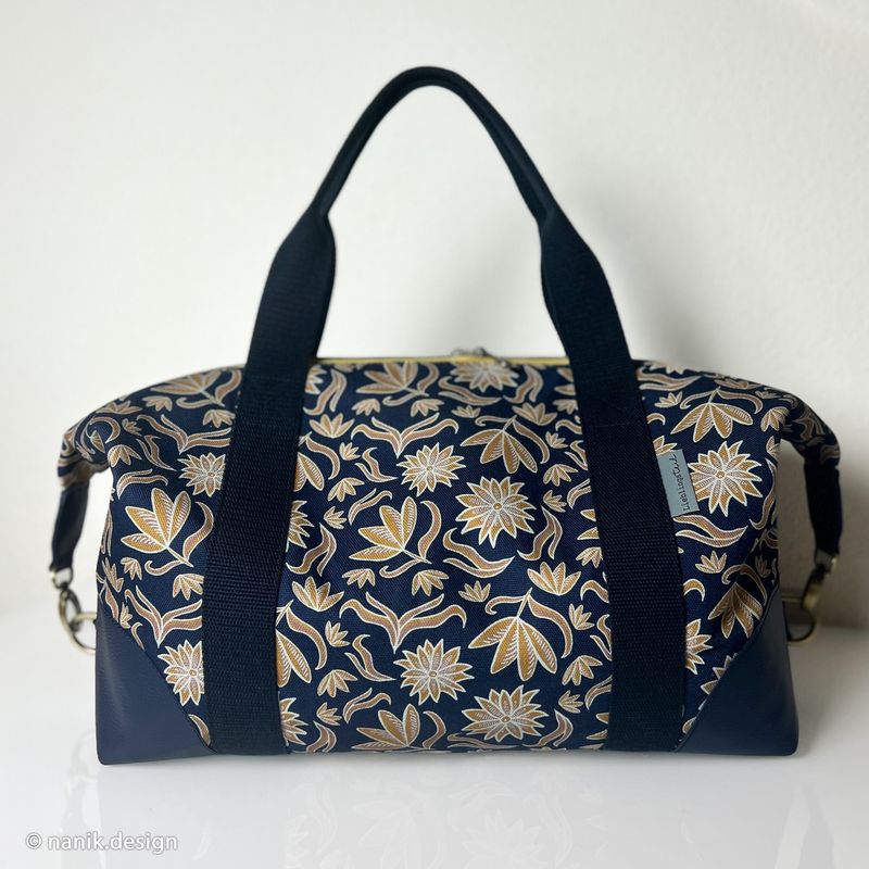 Retro flowers by Emjo design blue yellow