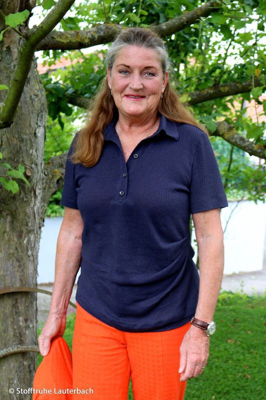 Esther donker blauw