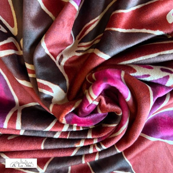 Fluweel donkerrood met bloemen