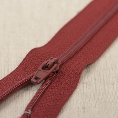 Rits|niet deelbaar|donkerrood|kleur 520