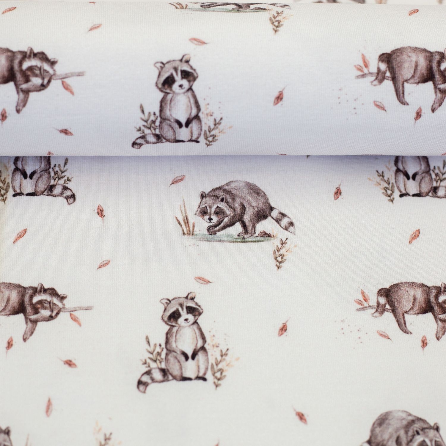 Jersey|Life in the forest by Christiane Zielinski|wasbeer