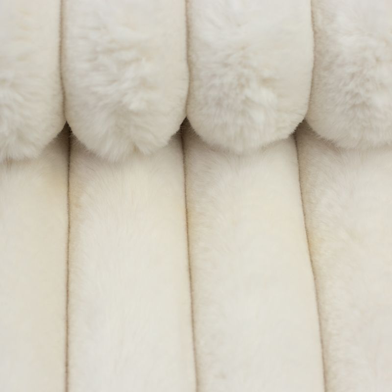 Furs|Ottowa|wit met lengte streep