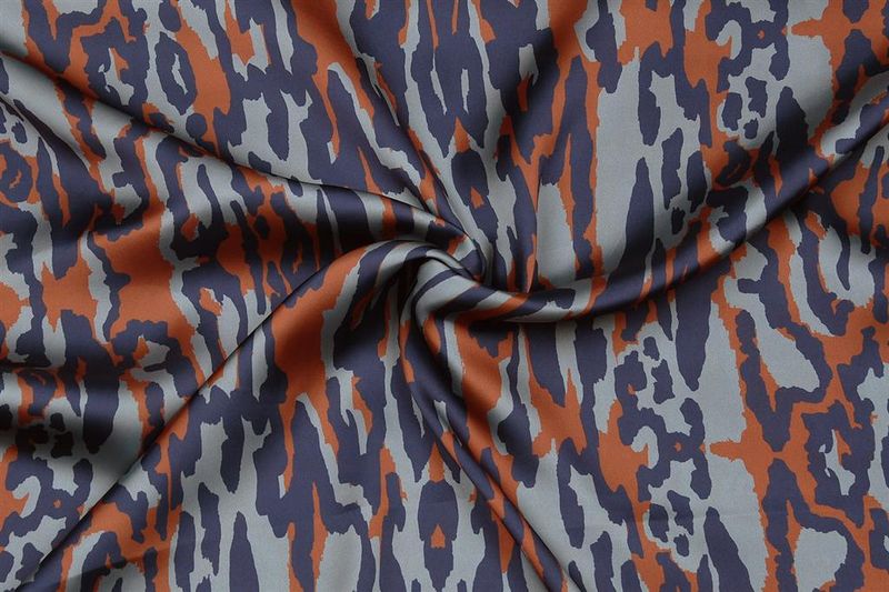 Satijn  leopard blauw