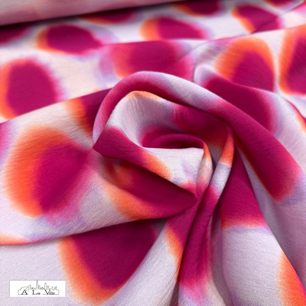 Ecovero viscose big dots fuschia