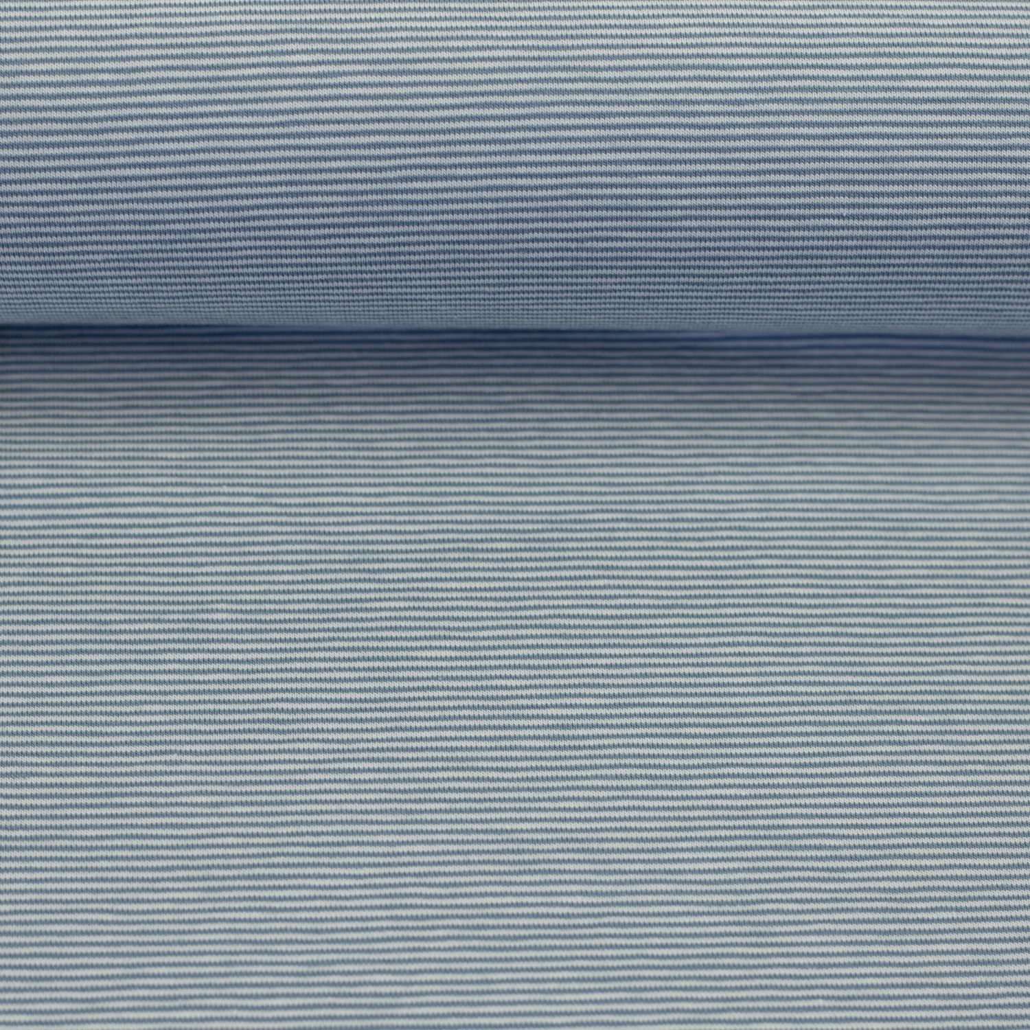Tricot met fijne streepjes|licht blauw