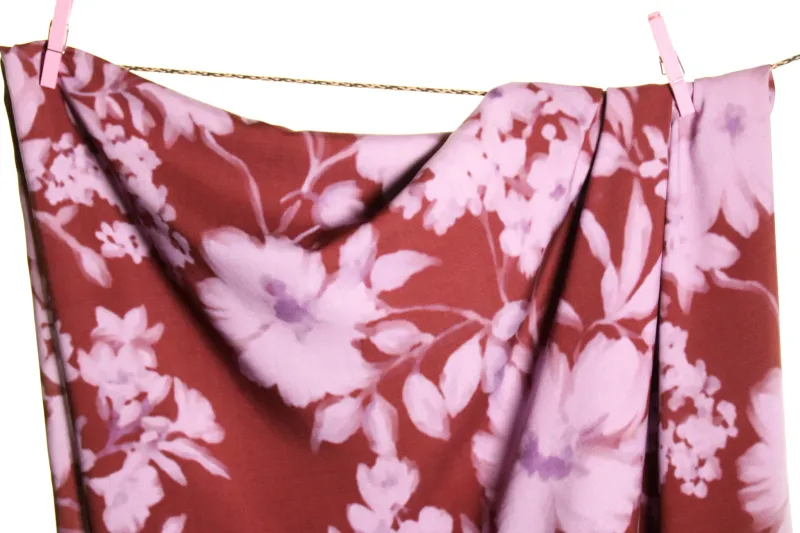 Lila bloemen viscose
