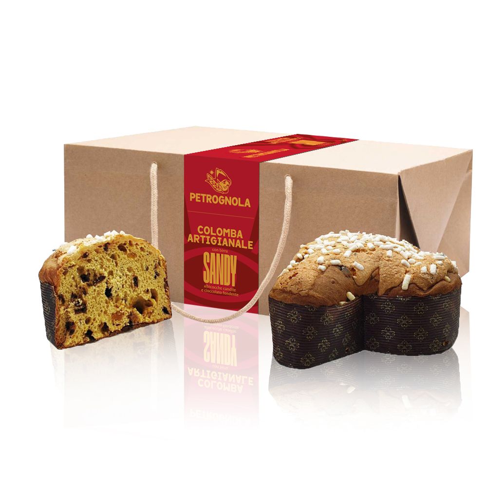 Colomba artigianale con albicocche candite e gocce di cioccolato