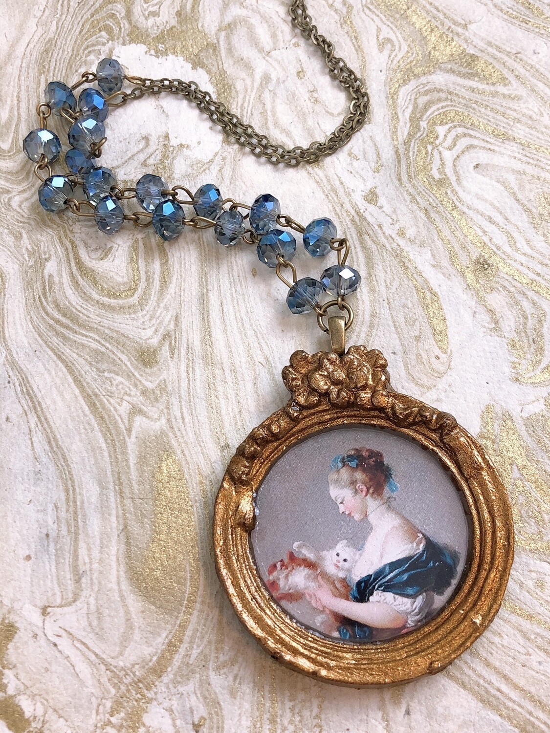frame necklace (girl, dog, cat)
