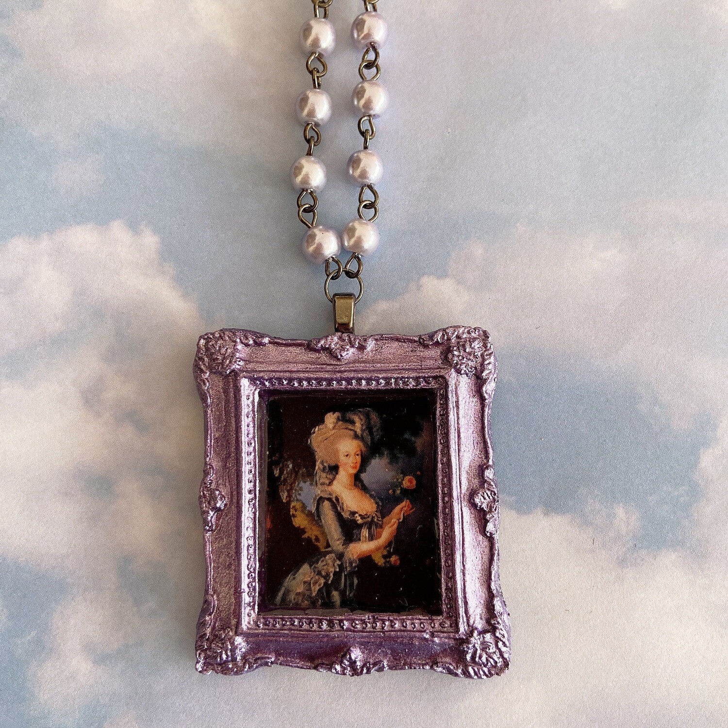 frame necklace (marie antoinette)