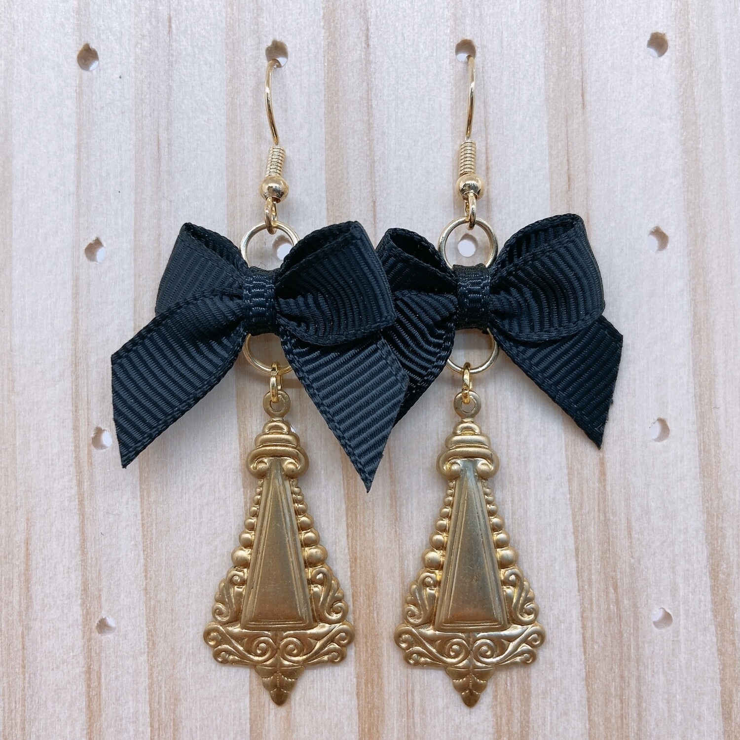 pyramid drop earrings