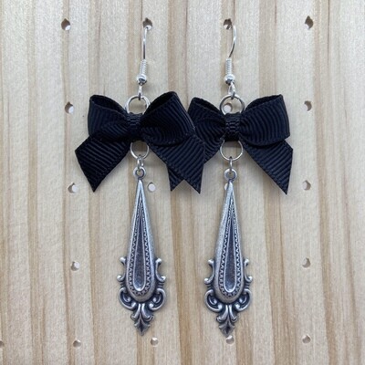 victorian teardrop earrings (3 colors), color: silver