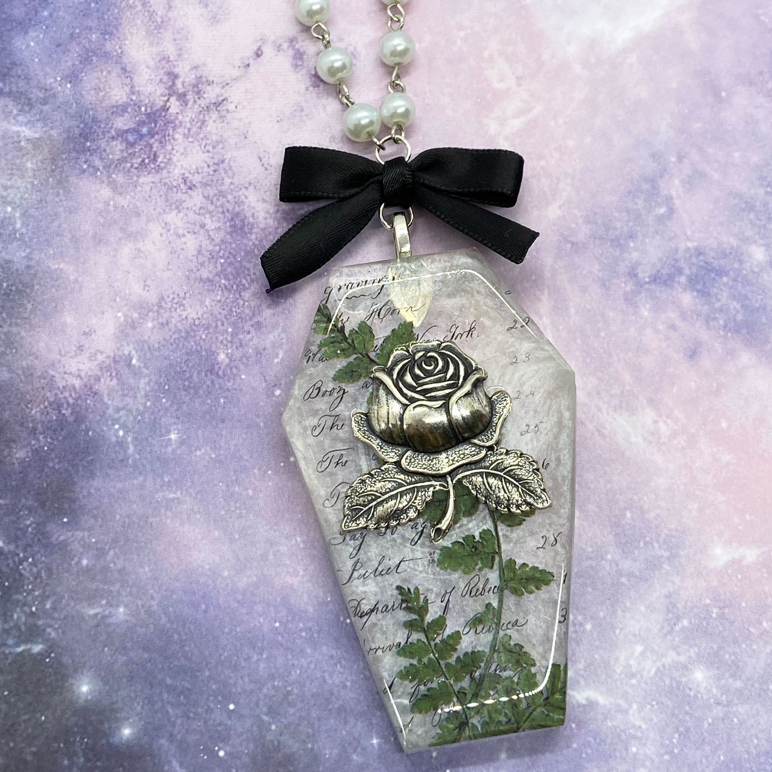 rose botanical coffin necklace (black)