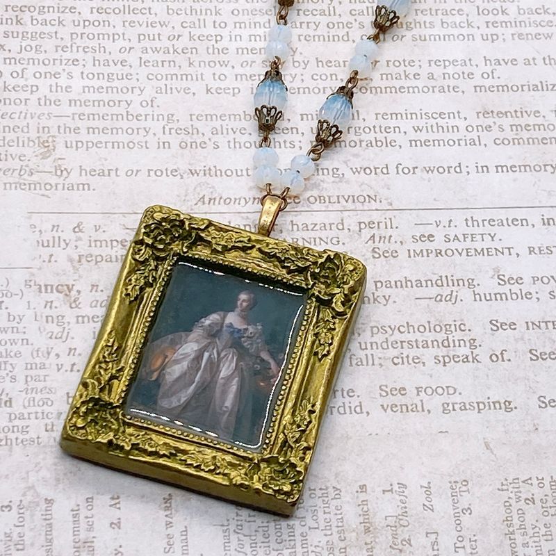 frame necklace (madame bergeret)