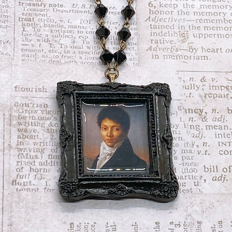 frame necklace (regency gentleman)