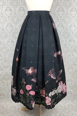 chiropteran garden long skirt (black only)