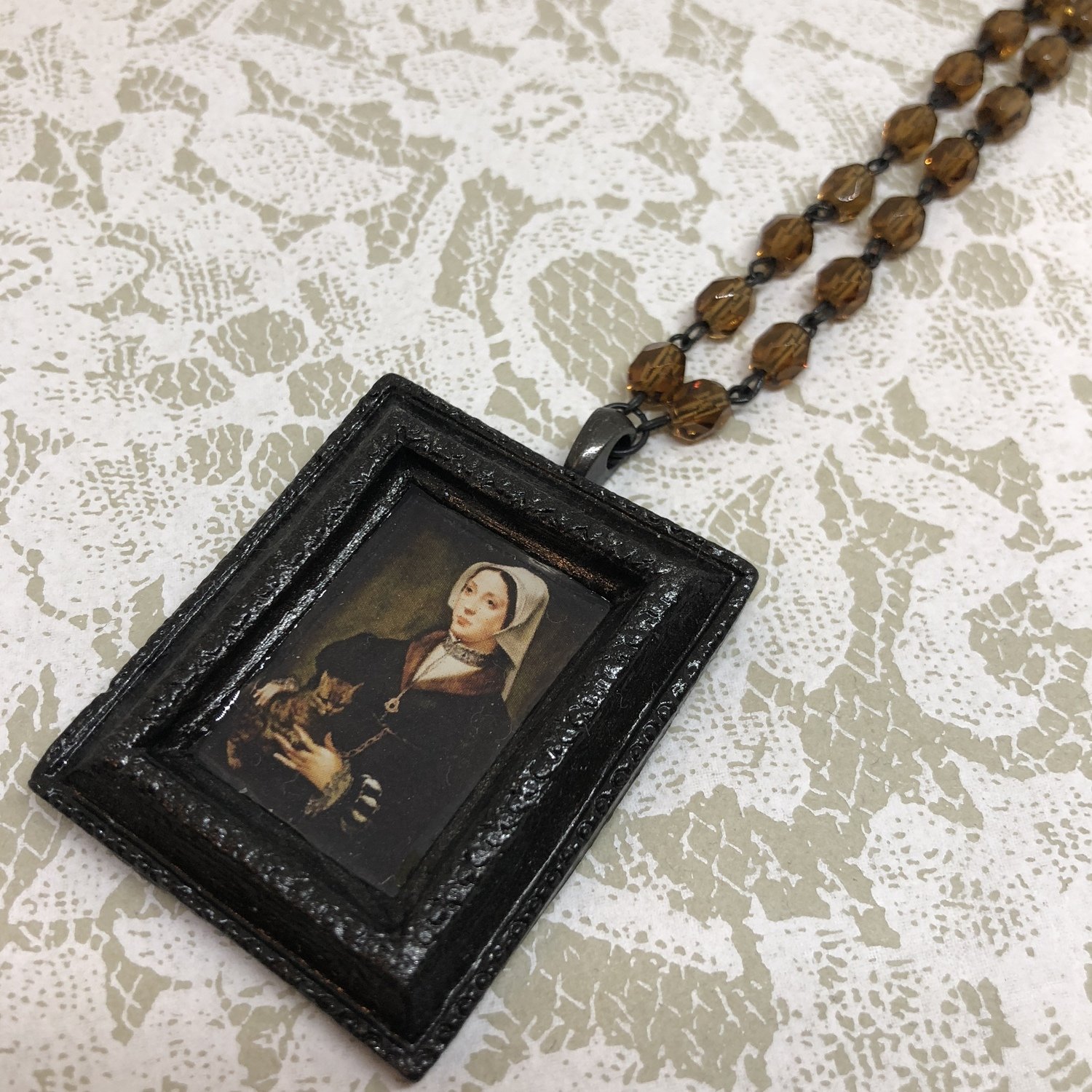 portrait frame necklace (cat lady)
