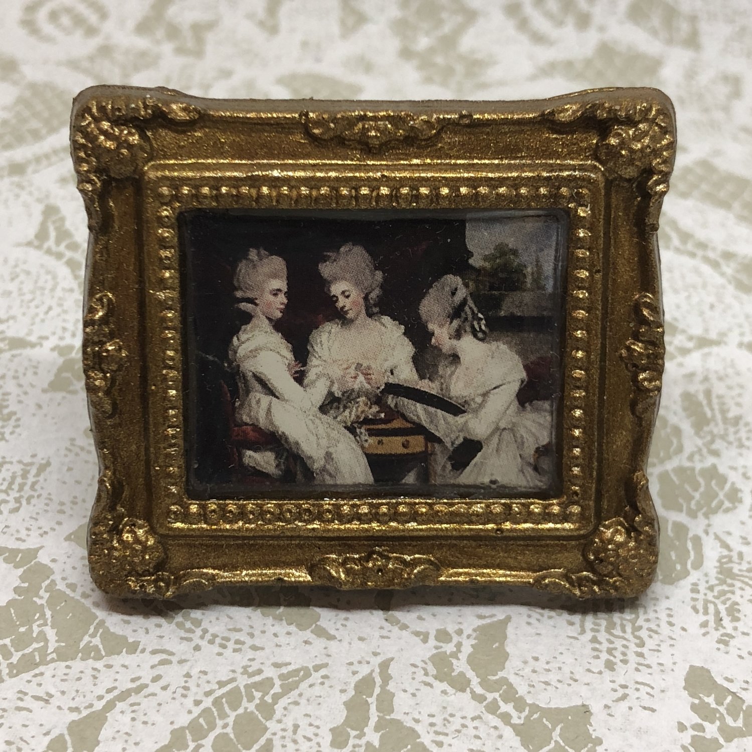portrait frame brooch (ladies waldegrave)