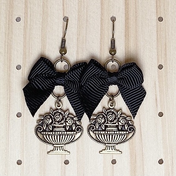 flower urn earrings