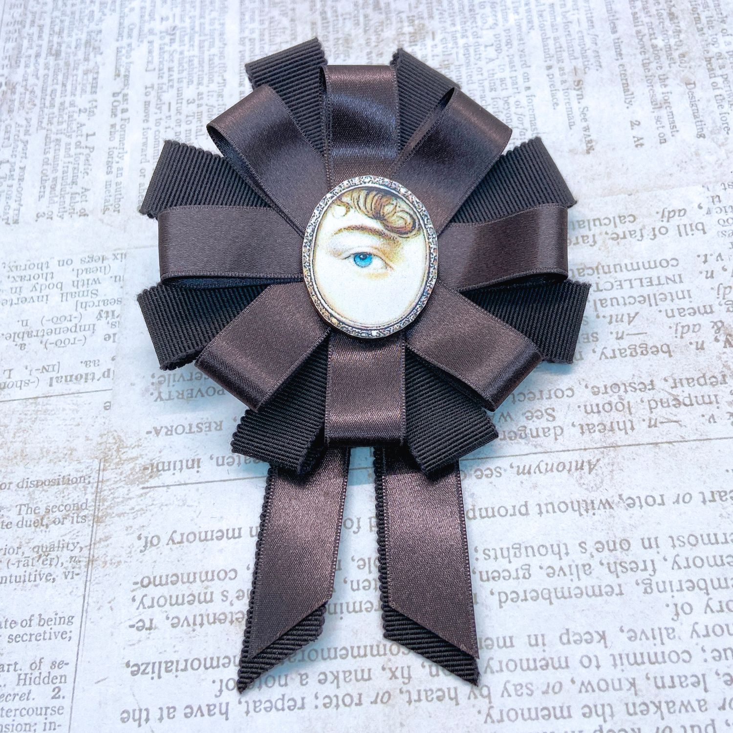 lover's eye MINI rosette