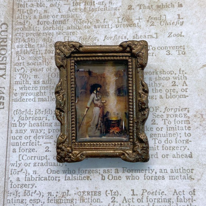 frame brooch (ritual)