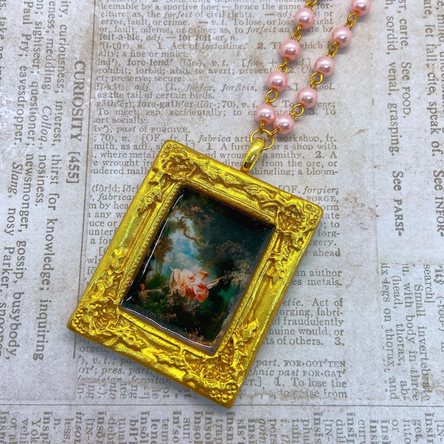 frame necklace (the swing)
