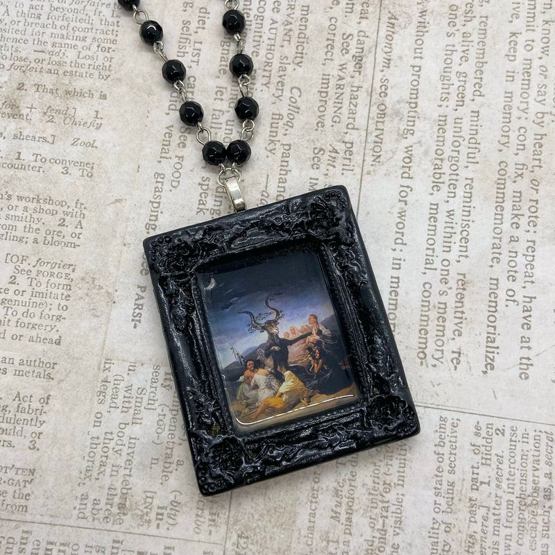 frame necklace (sabbath)