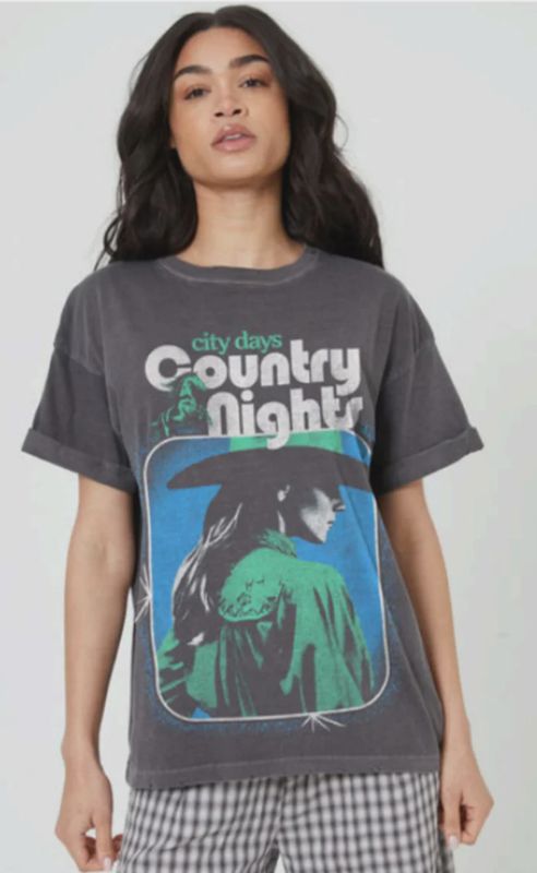 GIRL DANGEROUS Country nights