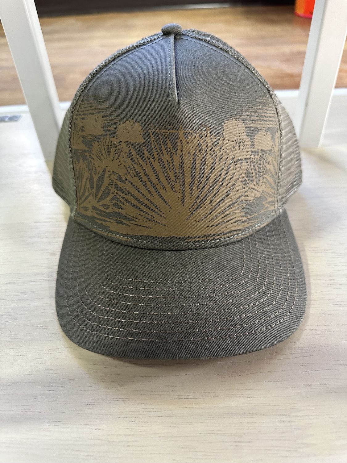 Pistil  Baslin trucker